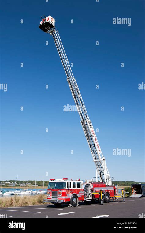 Pierce Fire Truck With Extended Ladder Stock Photo Alamy