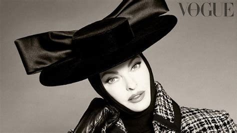 Linda Evangelista A La Portada De Vogue Tras Ser Brutalmente