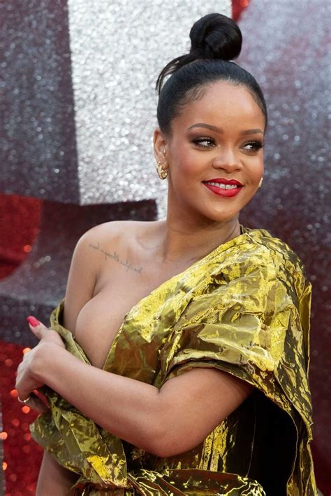 Celebrity Central On Twitter Rihanna