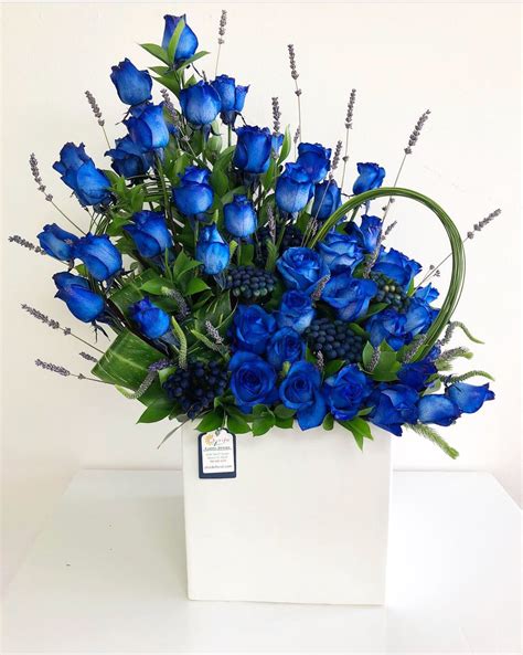 Blue Rose Flower Bouquet Elvis Huffman