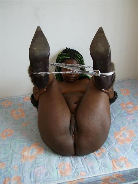 Kenyan Slut Vagina With Legs Up Nude Photos