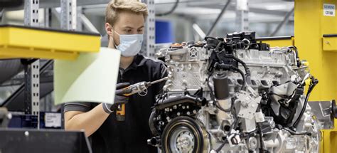 Daimler Sparprogramm Dicke Luft In Untert Rkheim S Klasse Ist Opfer