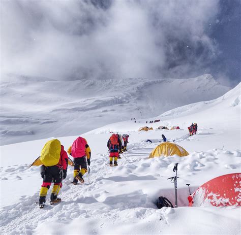 Nikomu wcześniej nie udało się o tej porze roku zdobyć drugiego najwyższego szczytu na ziemi. Himalaizm. Magdalena Gorzkowska myśli o kolejnych ...