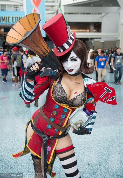mad moxxi from borderlands cosplay by citrusbell photo by alvin johnson photography madmoxxi