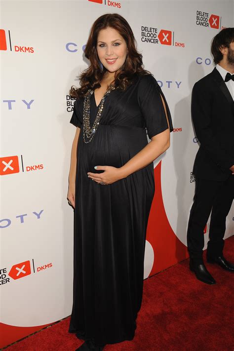 Lady Antebellums Hillary Scott Gives Birth On Either Best Or Worst Day