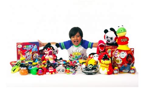 #ryantoysreview #ryan bergara #ryan toys #ryan toys review #coloring #coloring page #wally and weezy #kids #babies. New York - Six-year-old YouTube Star Brings His Own Toy ...