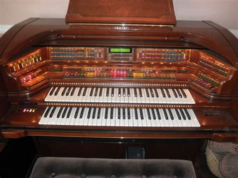 Lowrey Majesty Lowrey Organ