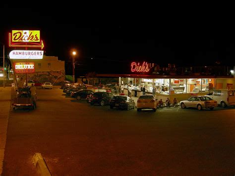 Dicks Drive In Begins Serving Seattle Hamburgers On January 28 1954