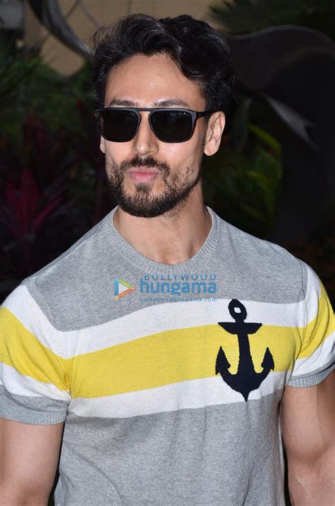 Photos Tiger Shroff Riteish Deshmukh And Shraddha Kapoor Snapped