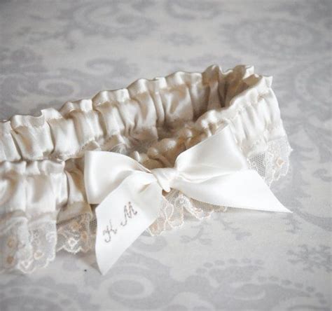 Personalized Garters From Etsy Wedding Trends Etsy Wedding