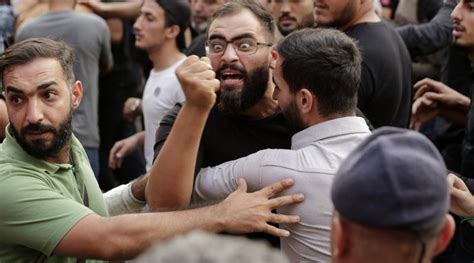 Revolution Revolution Vs Shia Shia Shout Lebanese Protestors Vs