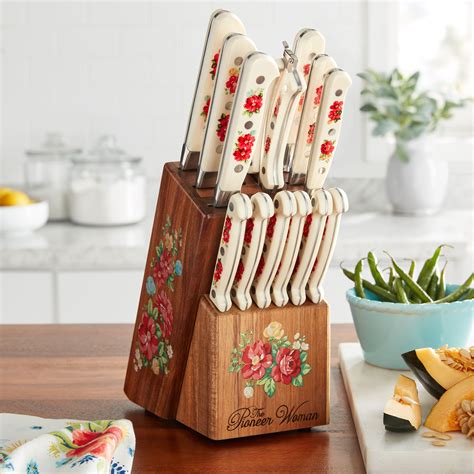This set comes in 5 colors: The Pioneer Woman Frontier Collection 14-Piece Cutlery Set ...