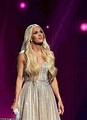 Carrie Underwood sings a powerful medley of gospel hymns at the 2021 ...
