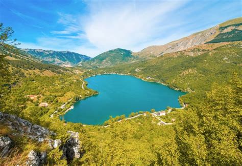 Lago Di Scanno Il Gioiello Segreto Dellabruzzo Trueriders