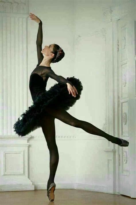 Pin By Mona Moni On Balet Dance Photography Ballet Dancers Ballet