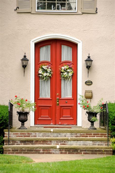 35 Different Red Front Doors Many Designs And Pictures Red Front Door