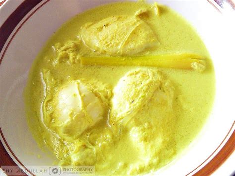 4 biji telur itik 3. Masak Lemak Telur Itik Suun