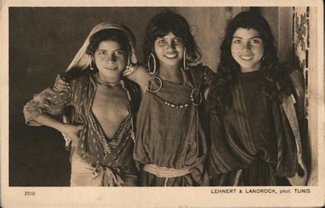 3 arab girls postcard