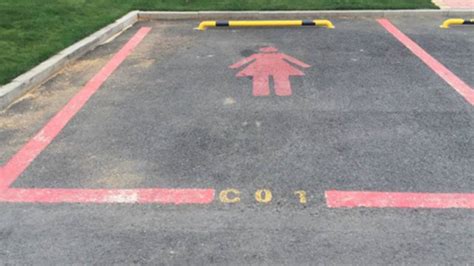 Chinese Parking Lot Creates ‘female Only Spaces Citing Concerns Women
