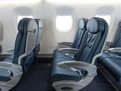 American airlines economy american main cabin extra 757 200 v1 pay for a few extra inches of legroom american airlines premium economy is. People are freaking out about American Airlines' new ...