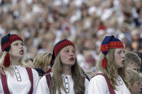 In Pictures Lithuanian And Estonian Nationwide Song Festivals Baltic News Network