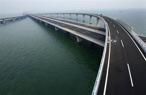 Gadgets Chap China Opens Worlds Longest Bridge Over Water