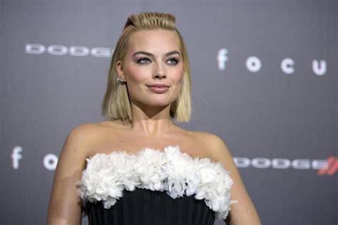 Margot Robbie Sexual Harassment Issue Not For Women To Solve Margot