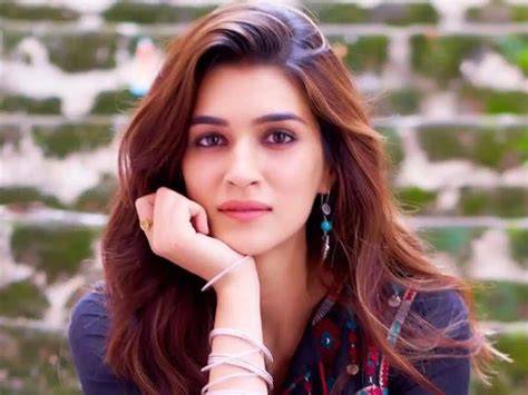 Kriti Sanons Body Measurements Including Height Weight Dress Size