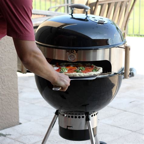 Tuck into delicious pizza al fresco with our. KettlePizza - Turns a Kettle Grill Into an Outdoor Pizza Oven
