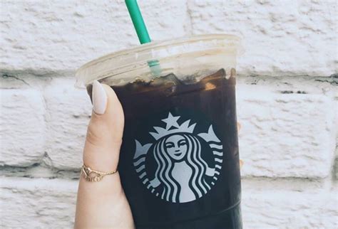 Iced Americano Expresso Ice Water Sweeten With Cream Syrup Or