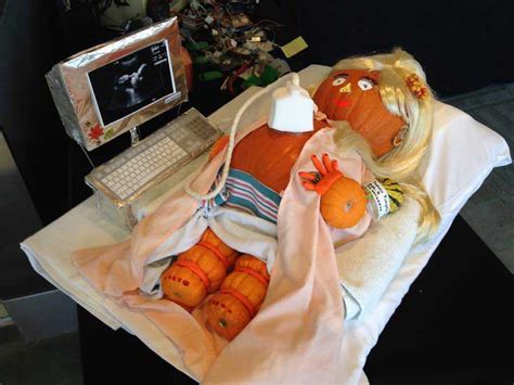 Halloween Pumpkin Carving Scenes At The Hospital Updated Gomerblog