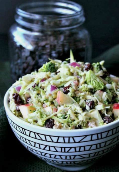 Perfect for any party or potluck. Vegan Apple Broccoli Salad | Smith's Farm | Raw vegan ...
