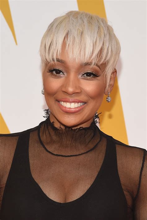 Overall, season 6's hair was superior, but the two styles were pretty darn similar. Monica Pixie - Short Hairstyles Lookbook - StyleBistro