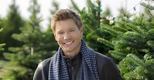 Chad Michael Murray as Danny Wise on Road to Christmas