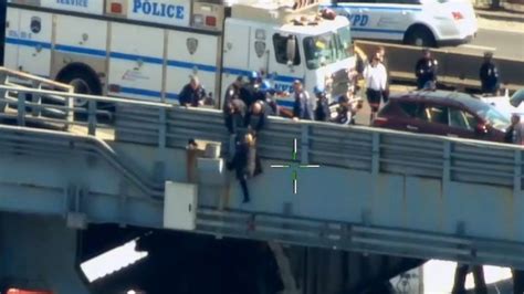 nypd talks suicidal woman out of jumping off bridge rescues her after 2 hours abc news