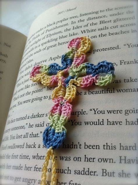 I used a steel hook size 1.25 mm and size ten crochet cotton thread. Image result for Cross Bookmark Free Crochet Pattern Beginner | Crochet bookmark pattern ...