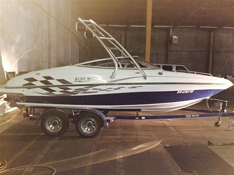 Bluewater Boats Vision SE Ft Bow Rider Ski Boat Pleasure Boat V