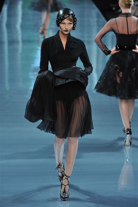 Christian Dior Haute Couture Fall Winter Shows Vogue It