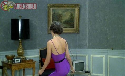 Naked Lorraine Bracco In Duos Sur Canapé