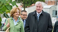 Seehofers Ehefrau: „Das Ganze hat schon weh getan“ | Politik