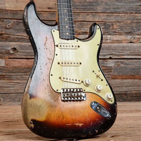 Bushdogs Tumblr Fender Stratocaster Sunburst Fender Stratocaster