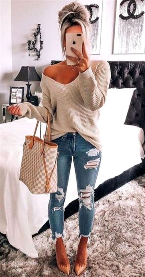 Simple Casual Outfits With Jeans For Women In Their 30s Casual Jeans Outfits Simple