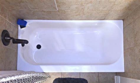 The Easiest Way To Clean Your Bathtub The Best Diy Tub Cleaner Ever