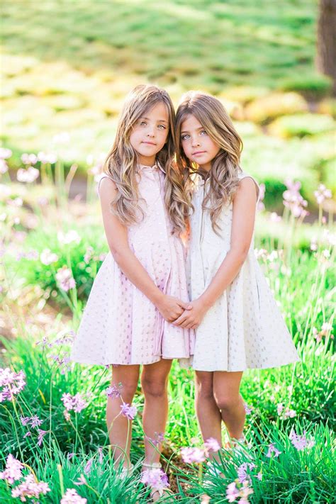 Pin By Toś On Clements Twins Little Girl Photography Girl
