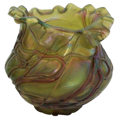 Kralik Art Nouveau Threaded Iridescent Glass Vase Czech Republic C 1900 For Sale At 1stdibs