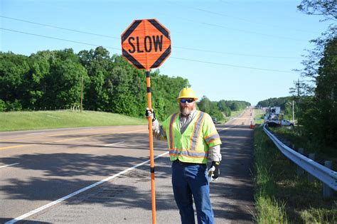 Slow Down Move Over Save Lives The Tennessee Magazine