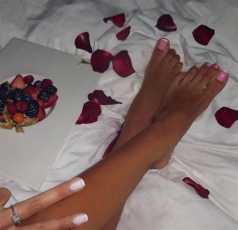 Nita Kuzminas Feet