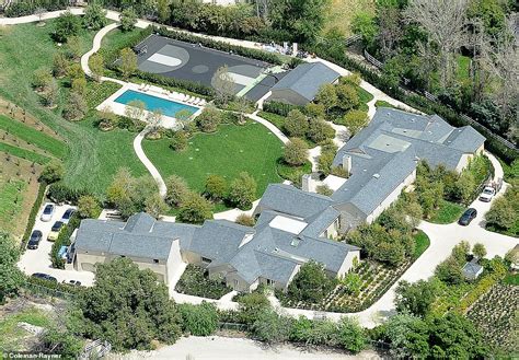 Kardashians Real Estate Aerial Photos Reveal Kim Kourtney Khloe