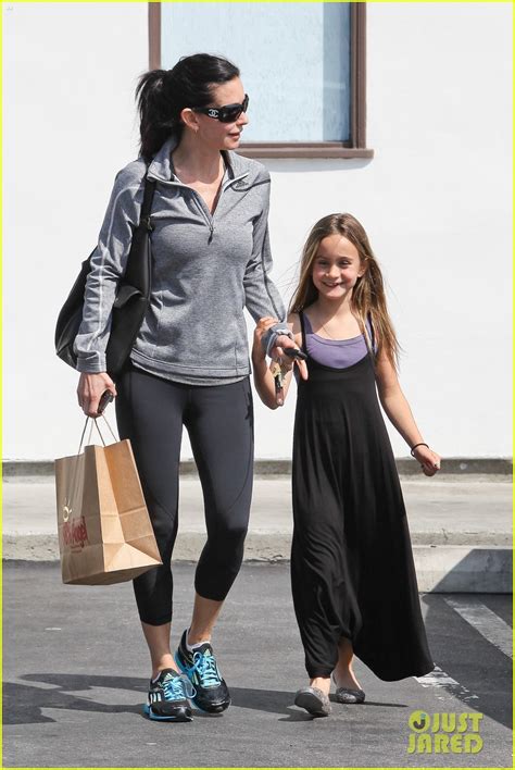 Courteney Cox Coco Mommy Daughter Time In Malibu Photo