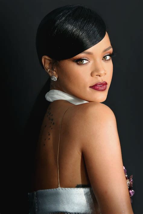 Stunning😍 ️ Rihanna Rihanna Music Rihanna Rihanna Style
